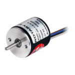 ENCODER INCREMENTAL TIPO FLECHA, CUERPO 18mm, EJE 2.5mm, RESOLUCIÓN 400 P/R, FASE DE SALIDA A, SALIDA DE CONTROL NPN, ALIMENTACIÓN 5VCC, CONEXIÓN TIPO CABLE AXIAL, IP50