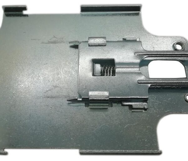 ACCESORIO DE MONTAJE EN RIEL DIN DRA21 PARA BREAKER NM8N-125 CHINT