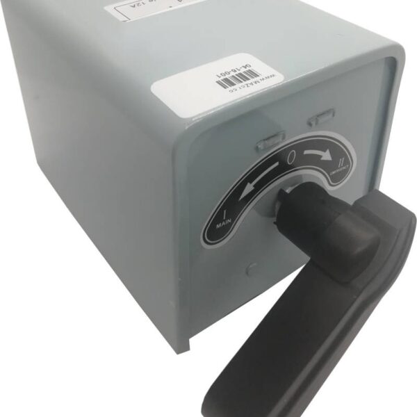 TRANSFERENCIA EN CAJA METALICA GRIS 3 X 30A 220VAC
