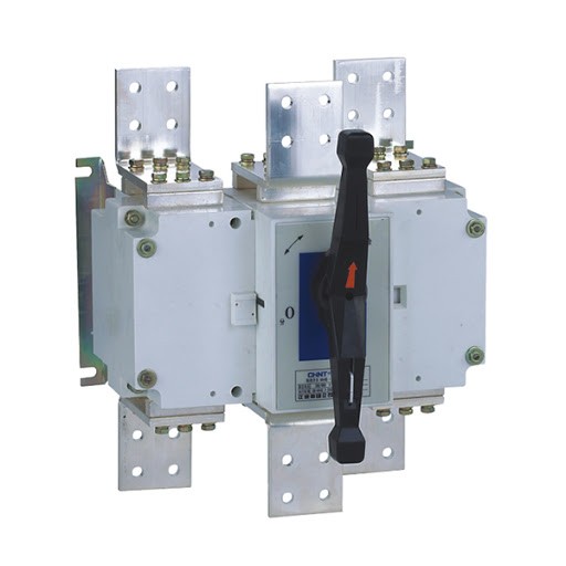 SECCIONADOR DE CAMBIO MANUAL 3 POS TIPO MTS SIN PROTECCION TERMOMAGNETICA SERIE NH40 MARCA CHINT NORMADO IEC 3 POLOS 160 AMPERIOS VOLTAJE 690 VAC MAX Y 440 VDC MAX. MANETA FRONTAL Y CENTRADA OPERACION DIRECTA