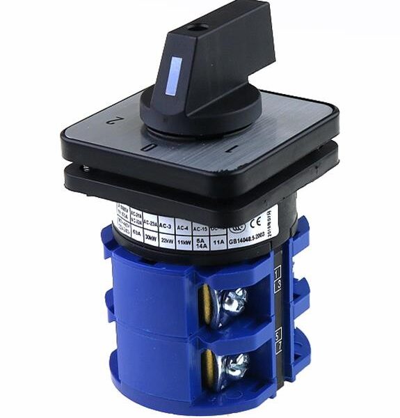 INTERRUPTOR ROTATIVO 63 AMPERIOS 3 POLOS ON-OFF (0-1) GIRO DE 60 GRADOS 64X64MM
