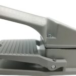 INTERRUPTOR PEDAL METALICO 3A 220VAC 200X100X125 PROTECCION SEMIPIE
