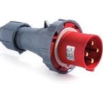 CONECTOR INDUSTRIAL AEREO CORRIENTE 63 AMP CONFIGURACION ELECTRICA 3 POLOS + TIERRA COLOR NEGRO NIVEL DE TENSION 600-690V 50-60HZ HORARIO 7H GRADO DE PROTECCION IP67  FAMATEL