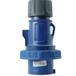 CONECTOR INDUSTRIAL MONTAJE AEREO CORRIENTE 32 AMP CONFIGURACION ELECTRICA 2 POLOS + TIERRA COLOR AZUL NIVEL DE TENSION 200-250V 50-60HZ HORARIO 6H GRADO DE PROTECCION IP67