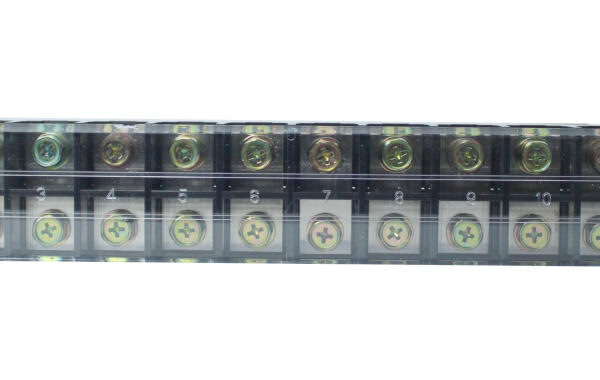 REGLETA DE POLICARBONATO NEGRA 12 POLOS 100A (25MM2) 600V 100GRADOS TAMAÑO 35X285X43MM