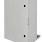GABINETE PLASTICO DIMENSIONES 400X600X200MM GRADO DE PROTECCION IP65 INCLUYE FONDO FALSO METALICO COLOR DE PUERTA BLANCO MARCA TP MATERIAL ABS