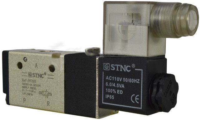 06-01-001_1.jpg VALVULA SOLENOIDE 3/2 1/8 NPT NC 110 VAC INDICADOR LED IP65 - Image 1