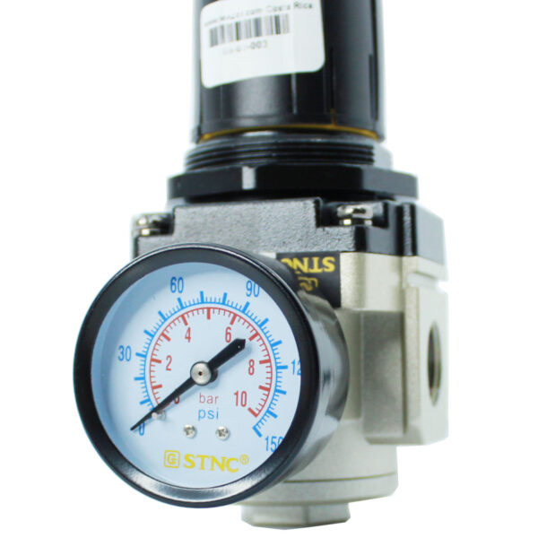 REGULADOR DE PRESION CON MANOMETRO, RANGO DE PRESION 7-145PSI, FLUJO HASTA 6000 L/MIN, 1/2 PULG NPT